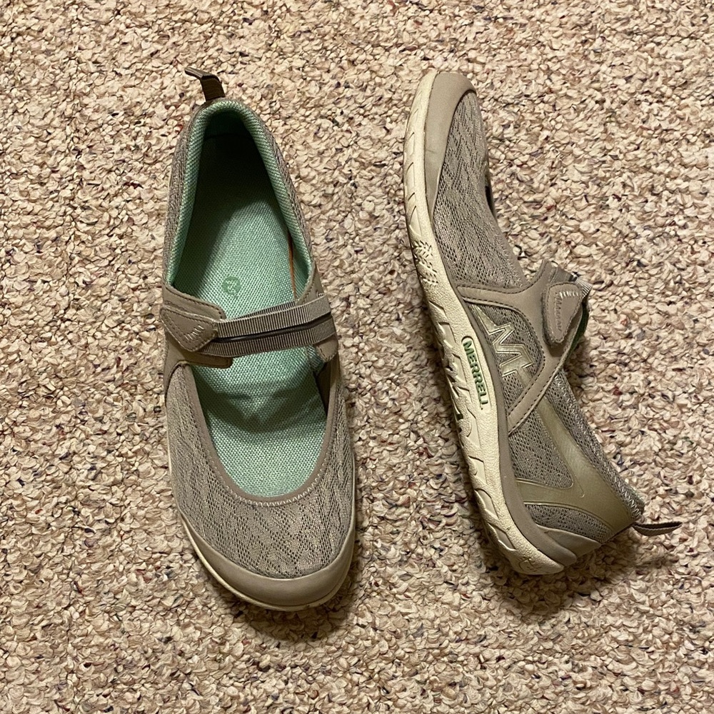 Merrell Aluminum Women's Light Grey Slip-On Mary Jane Shoe